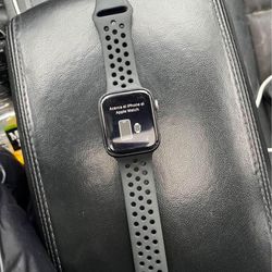 Apple Watch Series SE