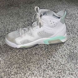 RETRO WOMENS AIR JORDAN 6S ‘MINT FOAM’ 