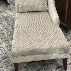 White L Sofa ...silk 🥶...