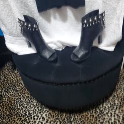 Blk Studded Boot 8.5 Karl Largerfeld Paris