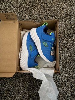 Sketchers toddler 6 & 7 new $15 each pair