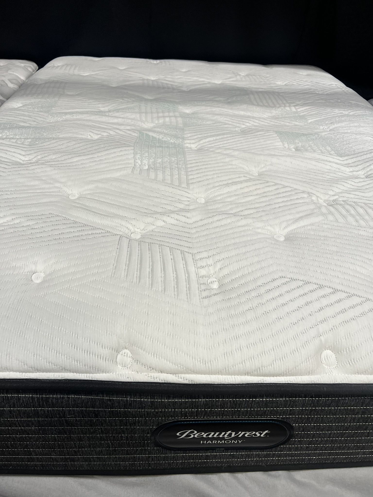 Beauty Rest 🌟💜KING MATTRESS 🌟💜AND BOX SPRING