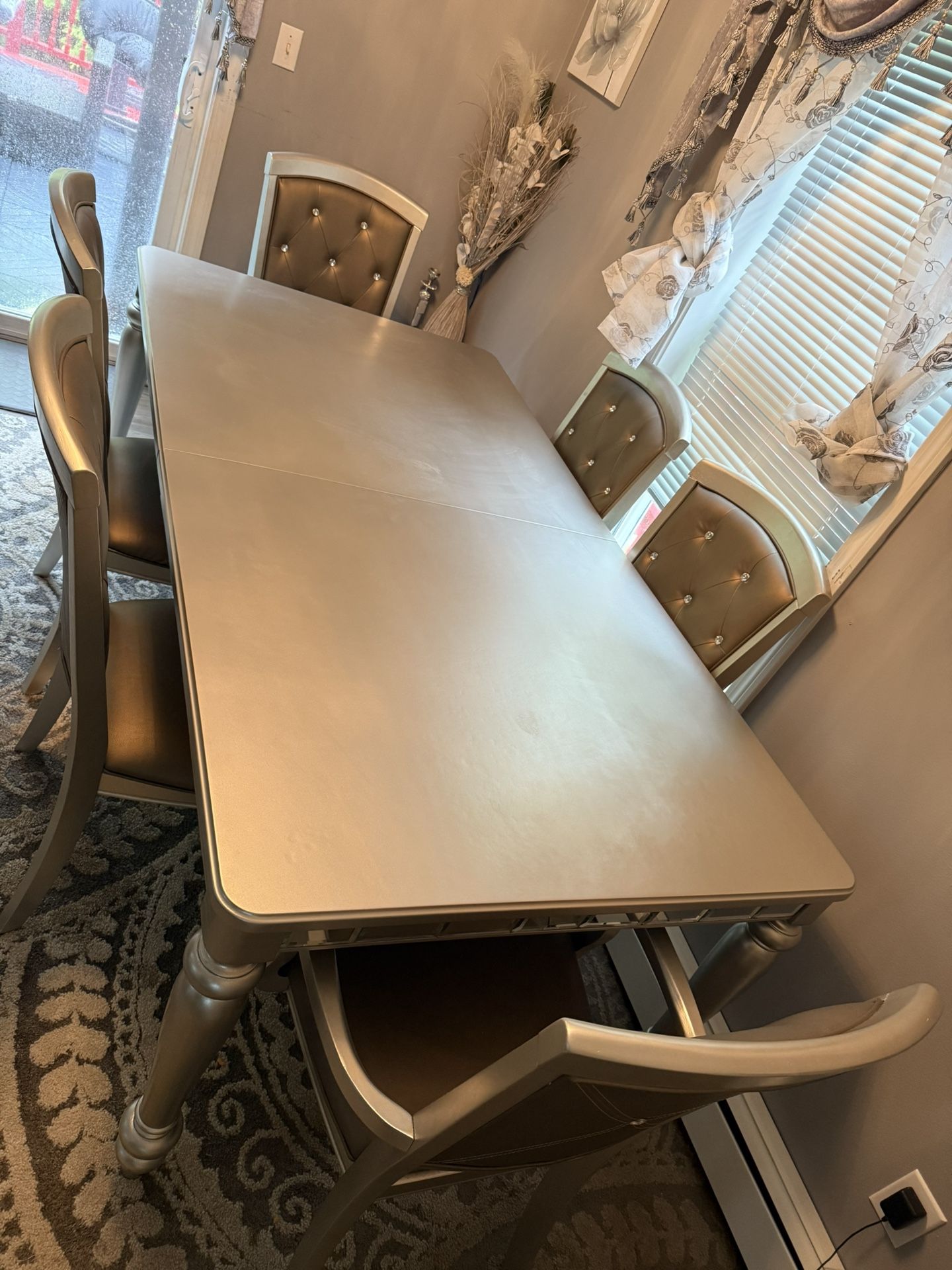 Dinning Tables