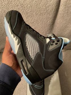 Jordan 5s “Black Carolina”UNC