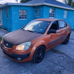 2007 KIA Rio $1600