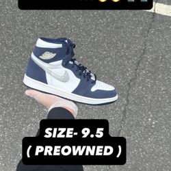 Jordan Midnight Navy Jordan 1 Size 9.5