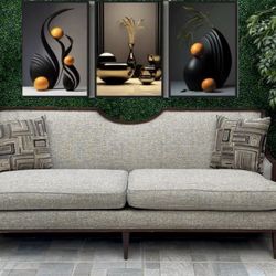 Gray Couch on Brown Wood frame (Free delivery 🚚) 