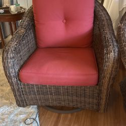 Swivel Rocker Patio Chair(s)