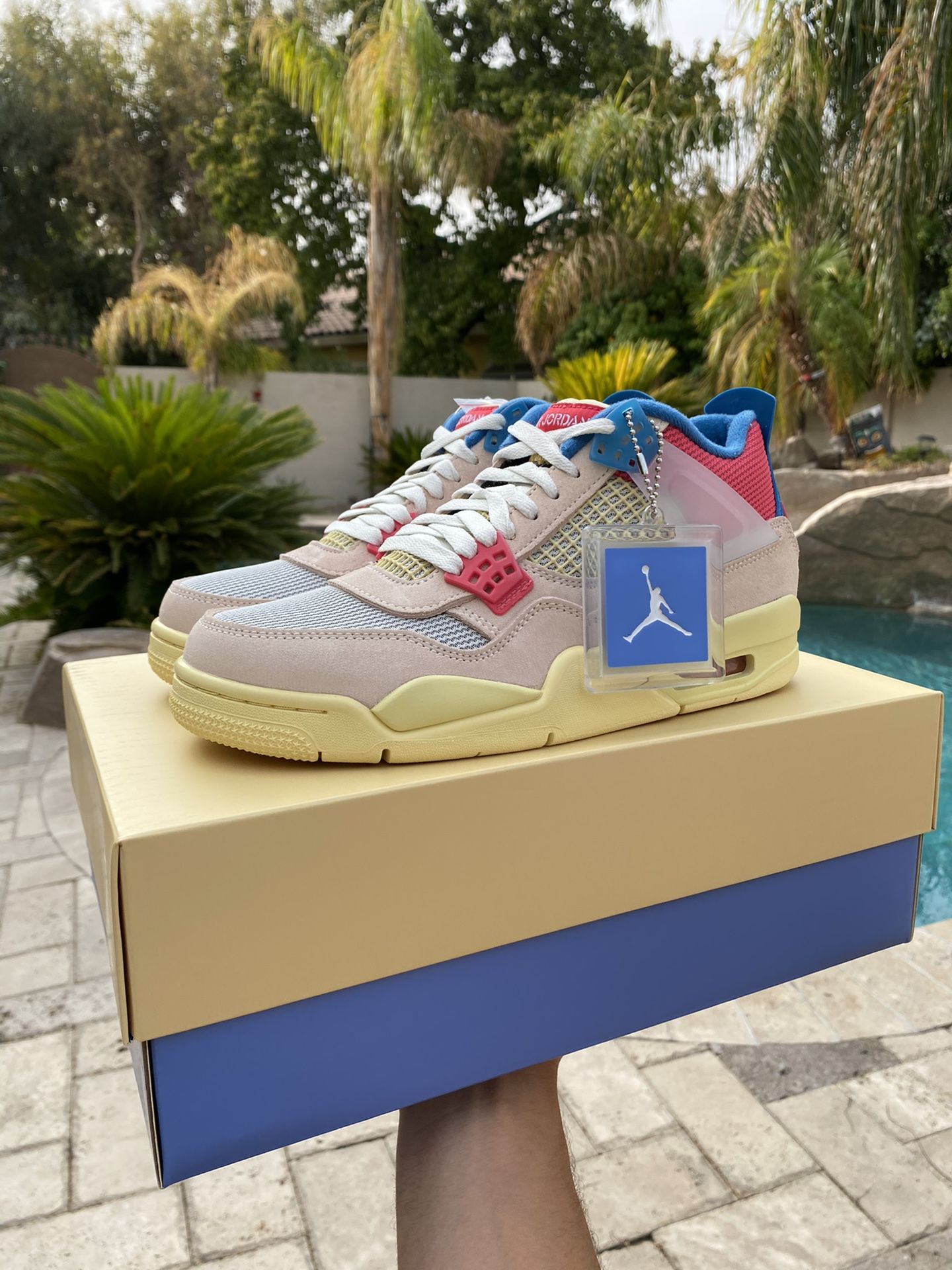 Jordan Retro Union GUAVA ICE