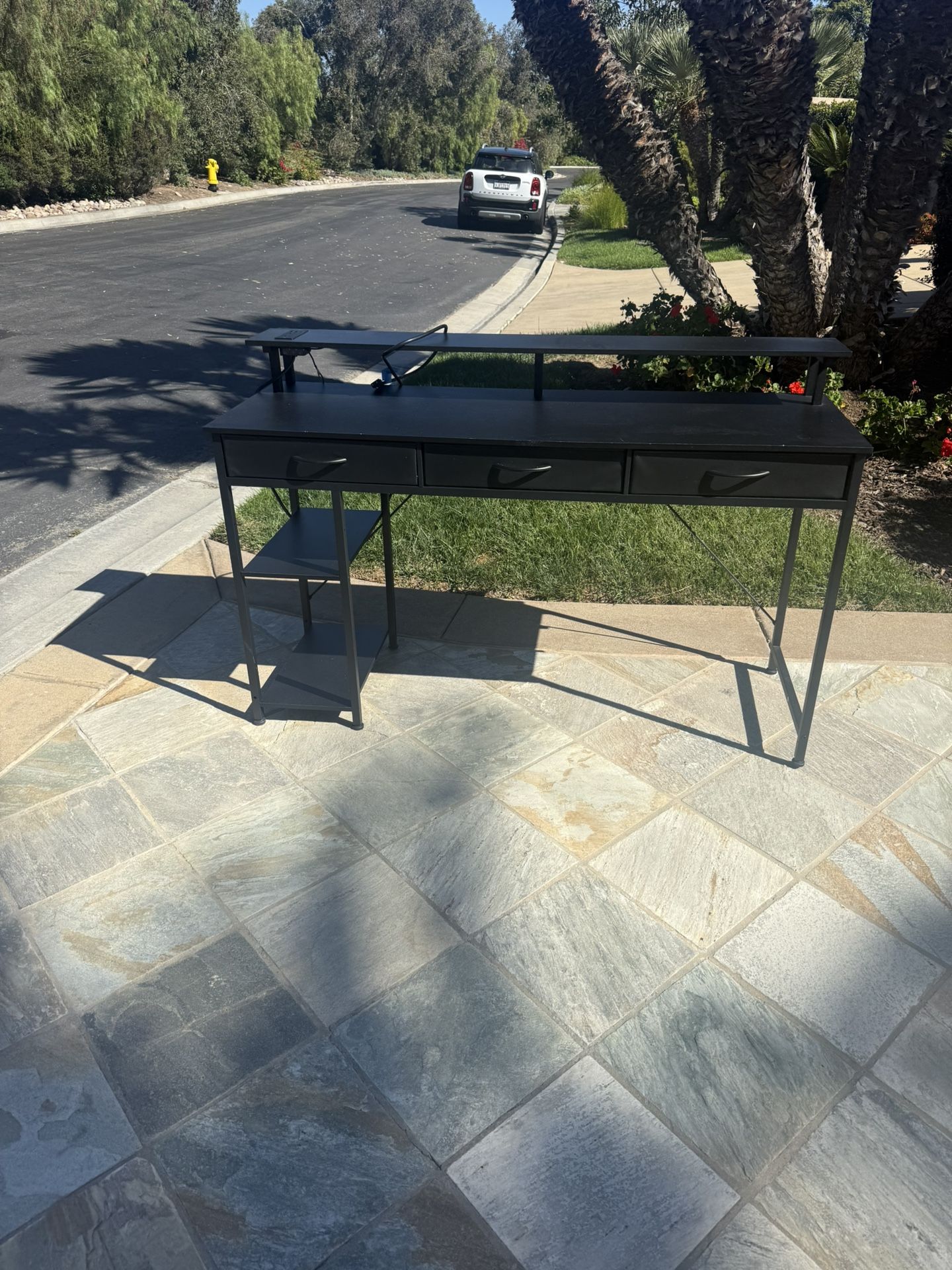 FREE desk 92130 