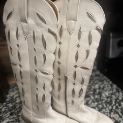 Ariat Women’s Cowboy Boots 