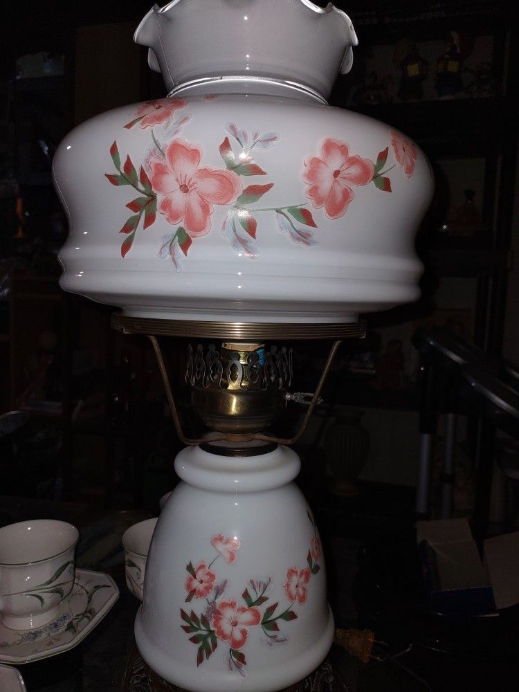 Vintage Floral Design Chimney Ruffled l Two Globe Lamp