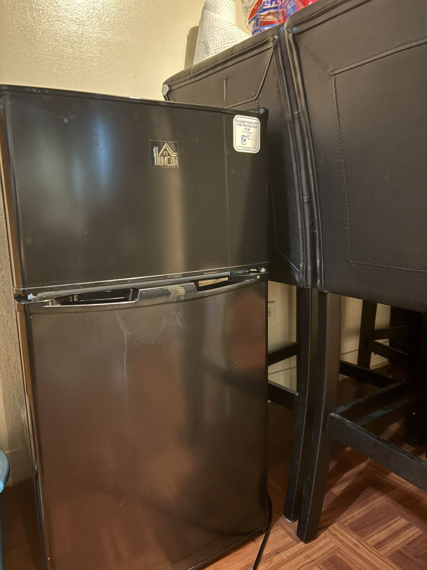3.2 Cu Ft Mini Fridge With Freezer
