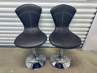BAR STOOL