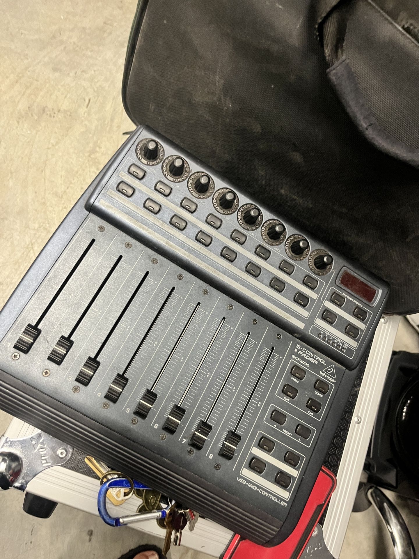 Behringer BCF 2000