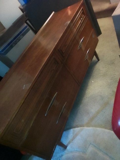 2 Piece Bedroom Set With Mirror