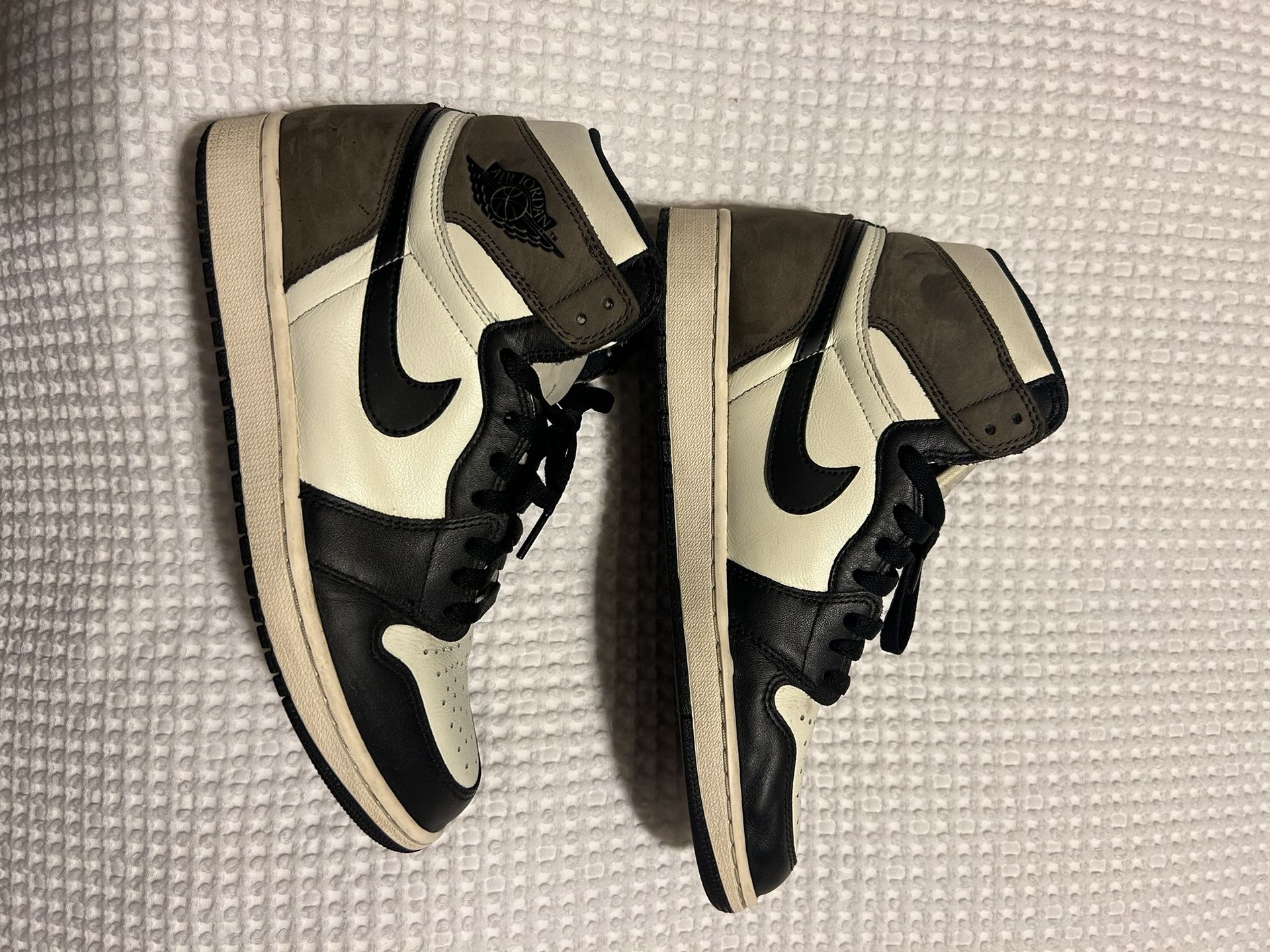 Jordan 1 Mocha
