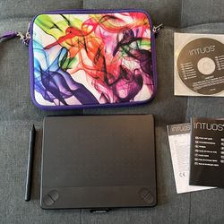Wacom Intuos Tablet with Pen and Carrying Case