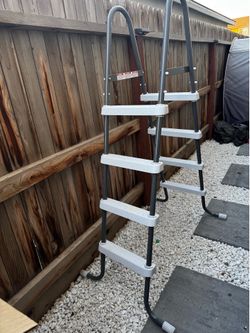 Above ground pool ladder Intex