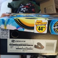 Like New Perfect Condition heelys $15