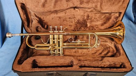 EASTROCK TRUMPET WITH PADDED CASE