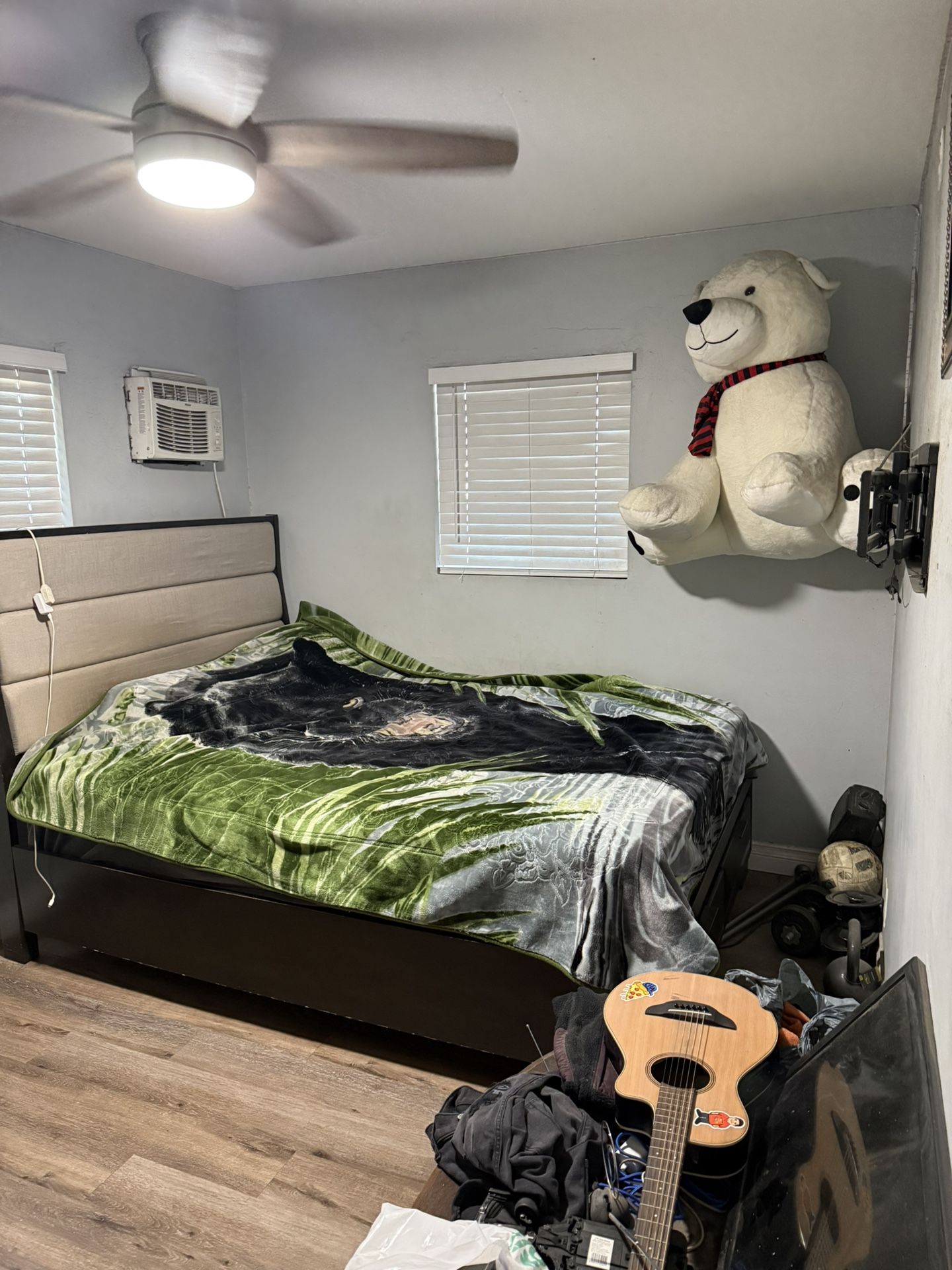 Room In Pomona