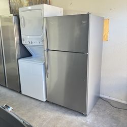 Whirlpool Top Freezer Refrigerator 👌👌