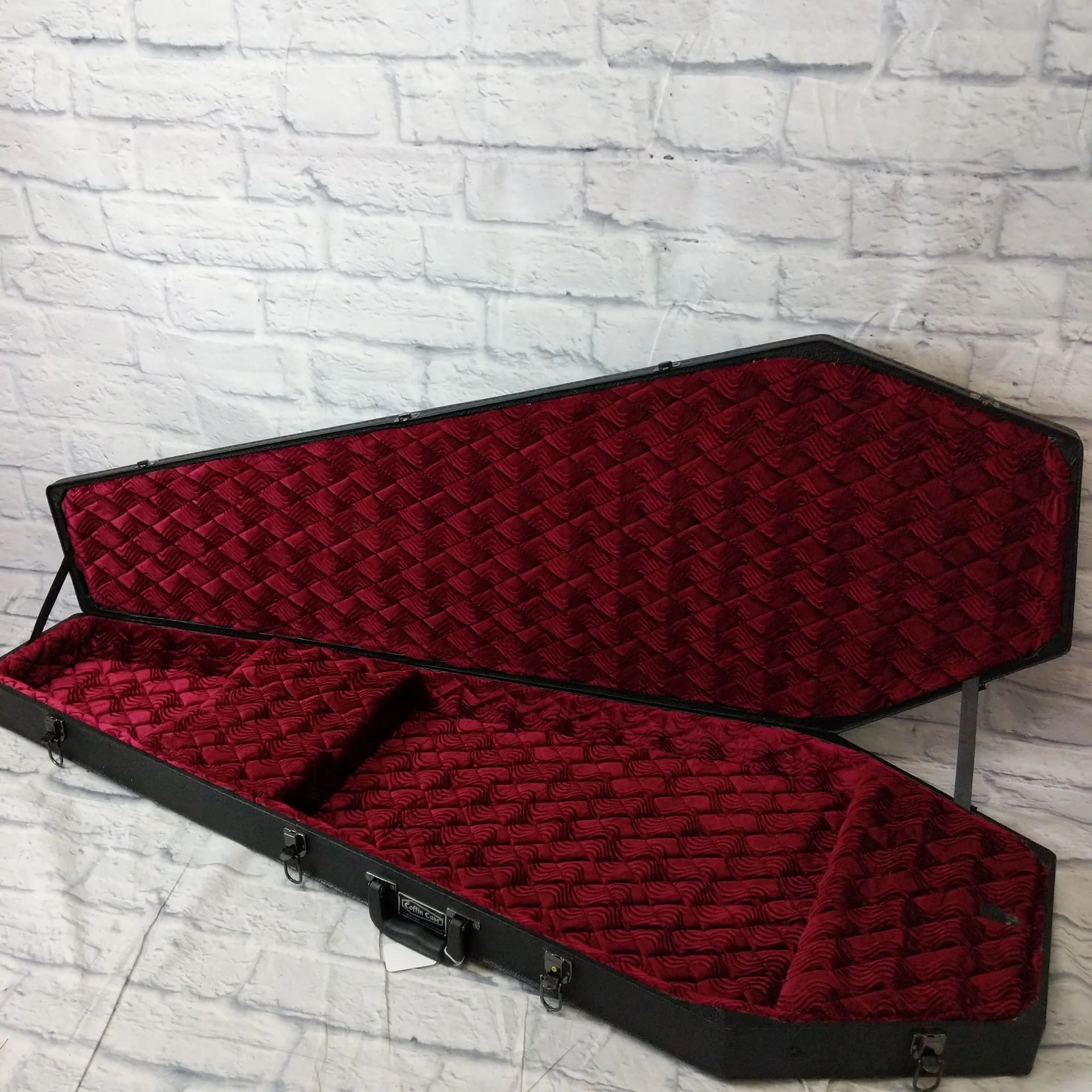 Coffin Guitar Case