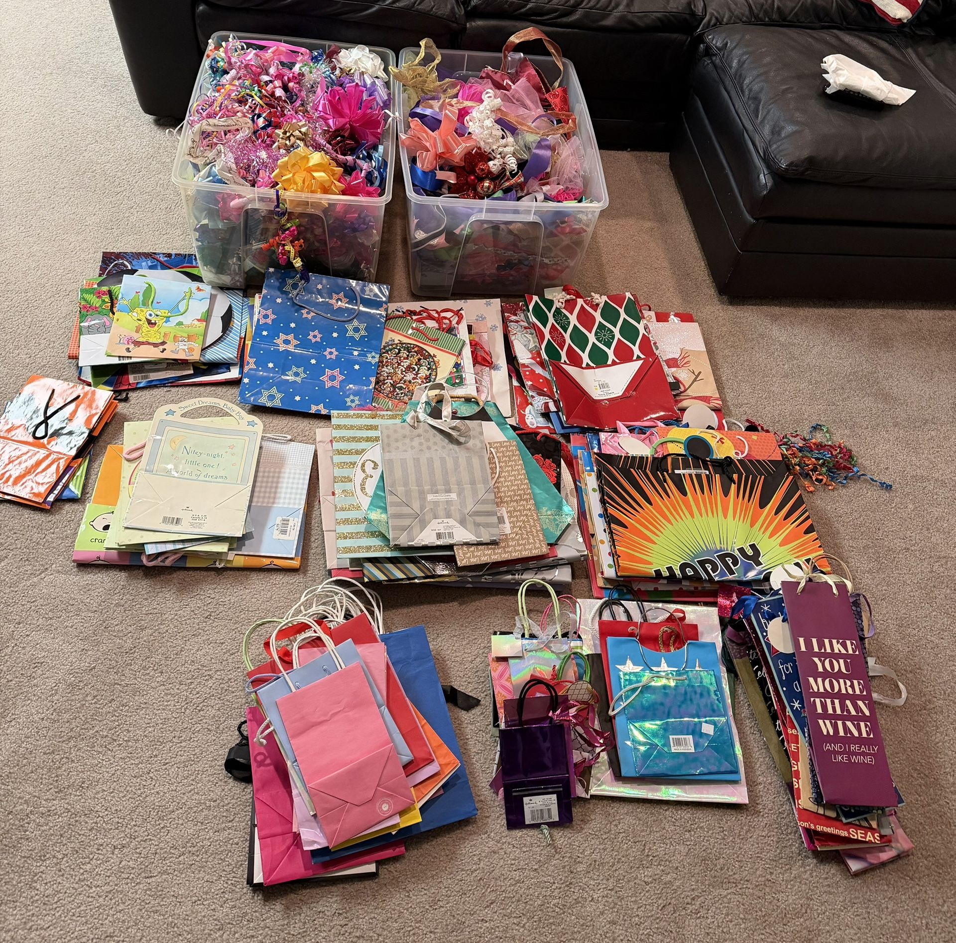 147 Gift Bags And Bows (over 100 Bows And Ribbon)