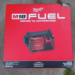 Milwaukee
M18 FUEL 18-Volt Lithium-Ion Brushless Cordless 2 Gal. Electric Compact Quiet Compressor (Tool-Only
