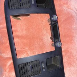 07-13 Chevy Silverado Center Dash Bezel