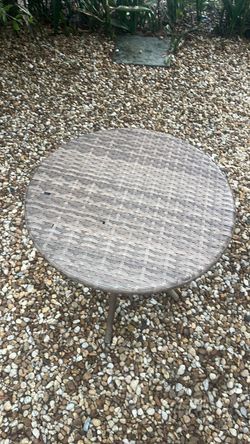 $3 used patio table