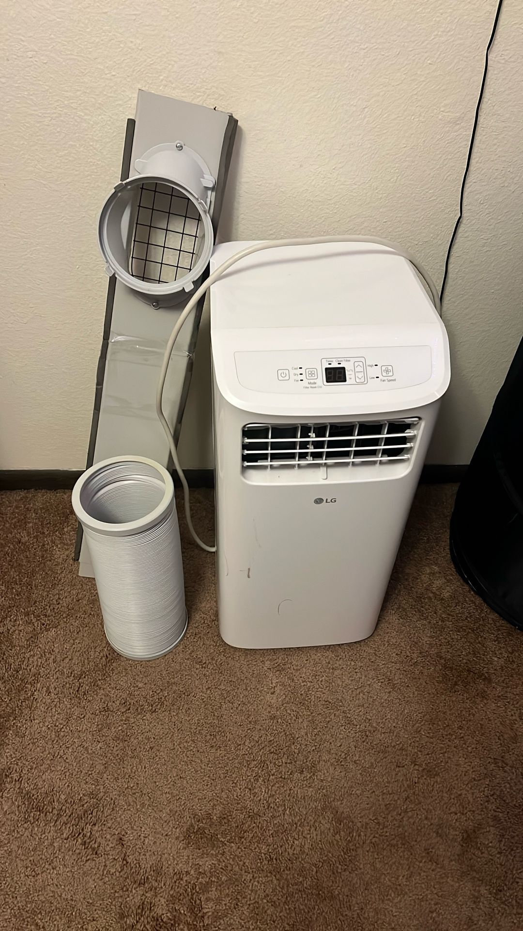 LG 6,000 Portante Air Conditioner