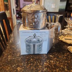 Silver-plated Antique Finish Jewelry Box