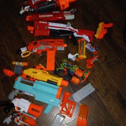 NERF GUNS