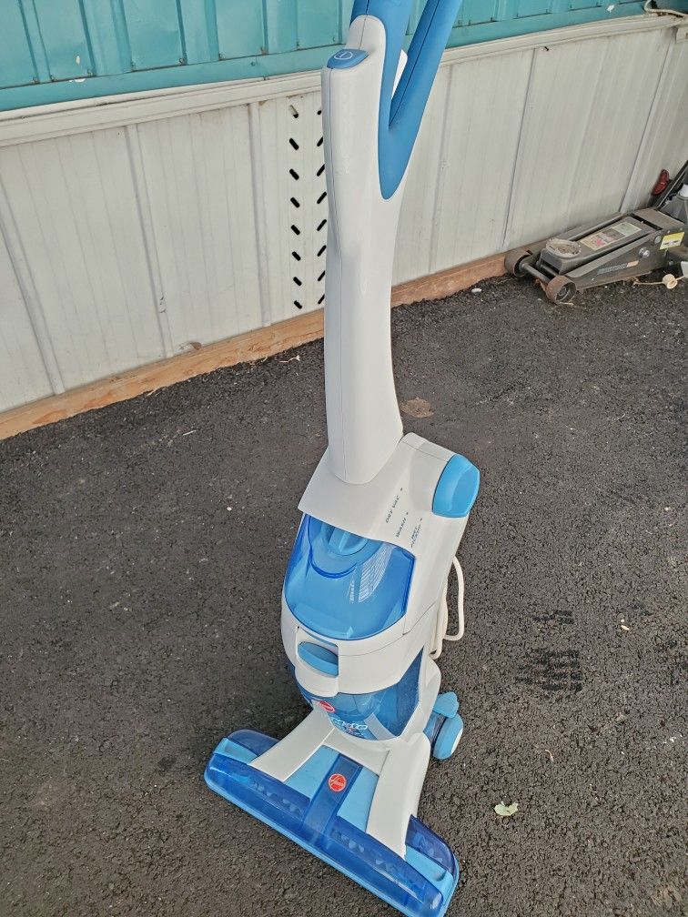 HOOVER FLOORMATE THE HARD FLOOR CLEANER, VACUUMS, WASHES, DRIES