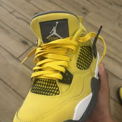 Jordan 4 Lighting