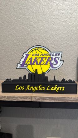 Lakers sign Los Angeles