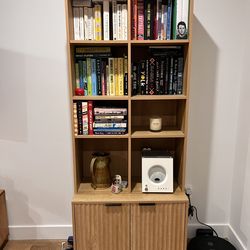 Wooden Bookcase - 4 tier with storage