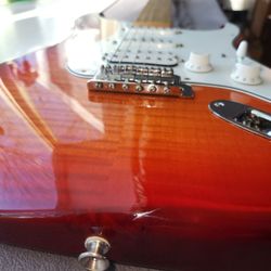 MINT Fender Stratocaster Cherry Burst PLUS Top