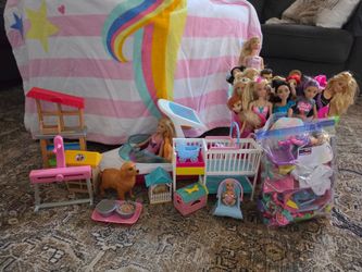 Barbie lot 20.00