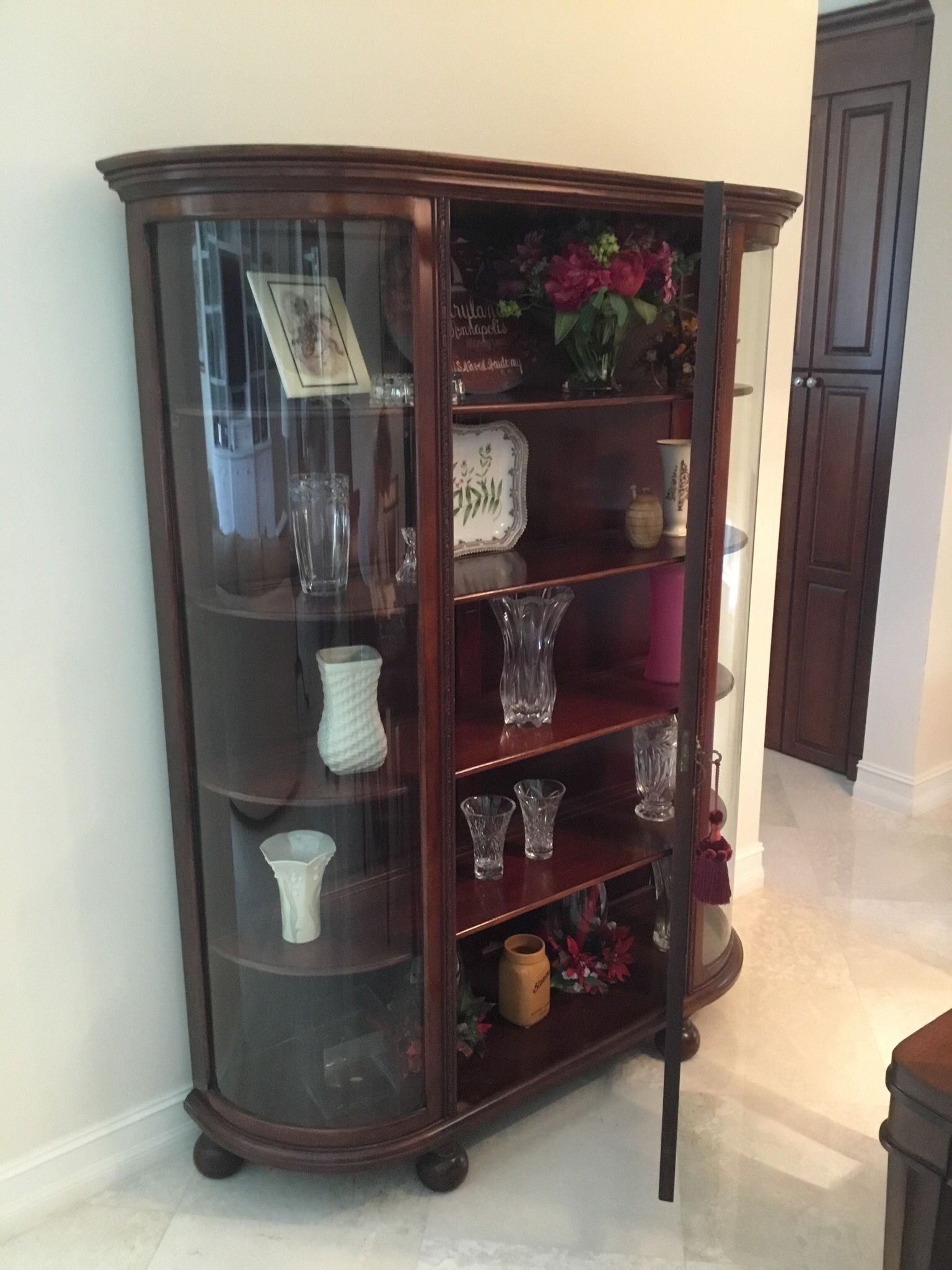 Antique Mahogany China/Curio Cabinet