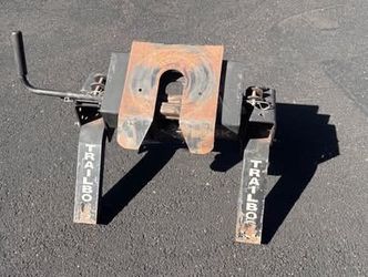 Reese 15,000 lb Fifth Wheel Hitch – TrailBoss