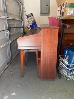 Kimball piano 757607