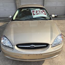 2000 Ford Taurus