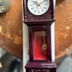 Vintage-Style Wall Pendulum Quartz Clock – Burgundy Plastic Case with Roman Numerals