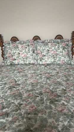 Laura Ashley queen comforter set