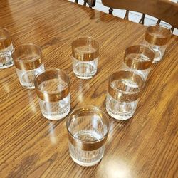 8 ELEGANT GLASSES