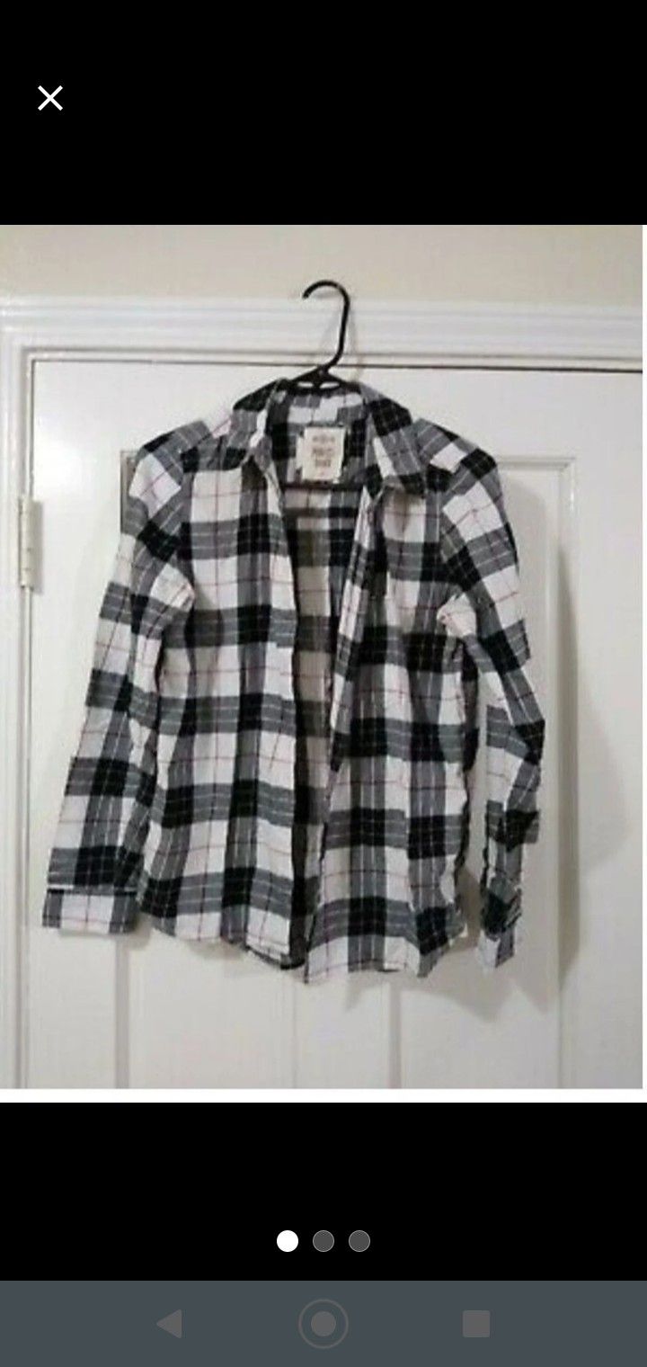 Women's Buffalo Plaid Button Down Shirt Medium