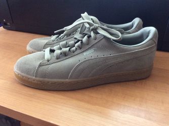 Men’s Puma suede sneaker Size 6.5